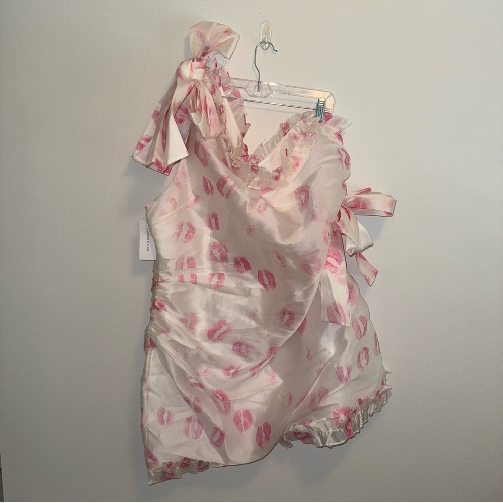 NEW Selkie Kiss on the Lips Carrie Pink Silk Printed Dress 4X - Picture 3 of 10